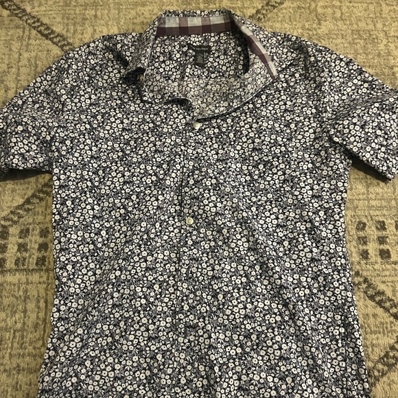 Van Heusen floral dress shirt - Picture 1 of 3